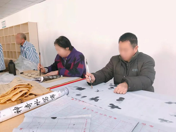 書香傳遞，情暖患者